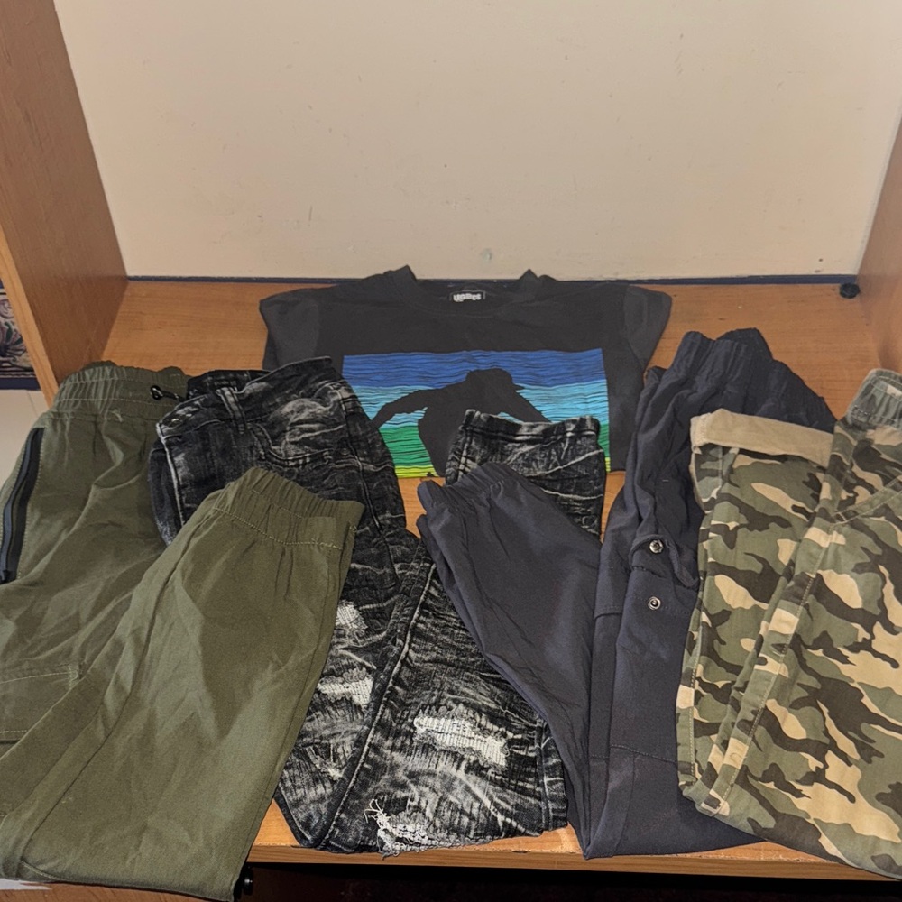 Graphic T-Shirt and Mixed Pants Set